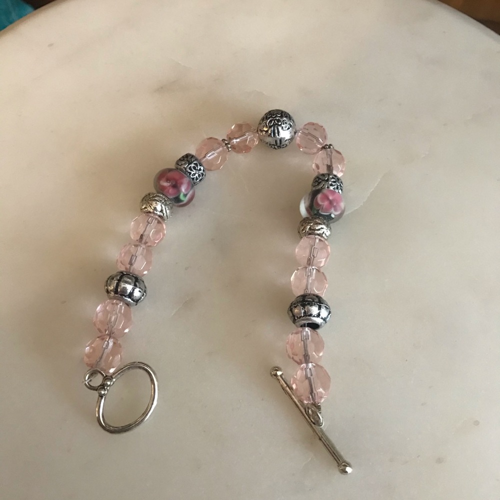 lovely handmade pink flower bracelet